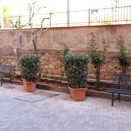 Rineddahouse Arenella - Vista Mare Panoramica A Con Parcheggio Privato 公寓