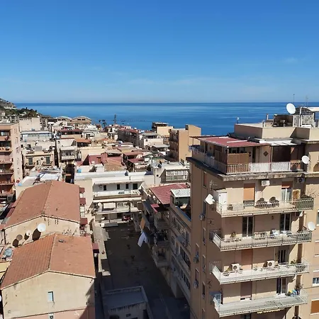 Rineddahouse Arenella - Vista Mare Panoramica A Con Parcheggio Privato 公寓 *
