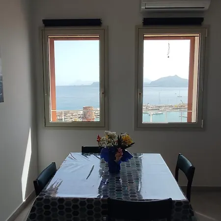 Apartament Rineddahouse Arenella - Vista Mare Panoramica A Con Parcheggio Privato *