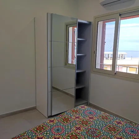 Rineddahouse Arenella - Vista Mare Panoramica A Con Parcheggio Privato