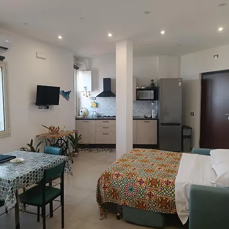 Rineddahouse Arenella - Vista Mare Panoramica A Con Parcheggio Privato * Palermo
