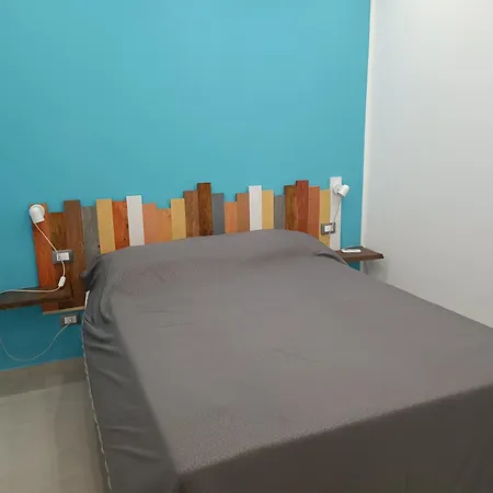 Rineddahouse Arenella - Vista Mare Panoramica A Con Parcheggio Privato