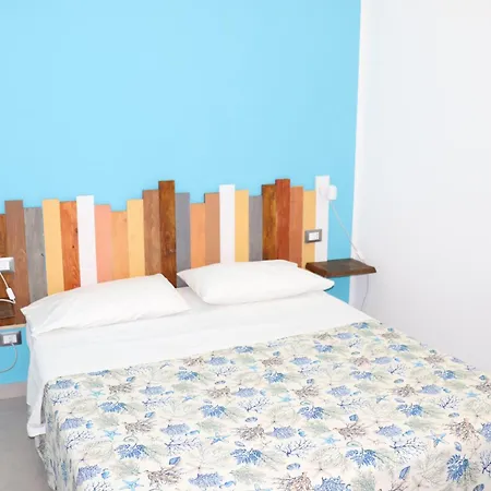 Rineddahouse Arenella - Vista Mare Panoramica A Con Parcheggio Privato