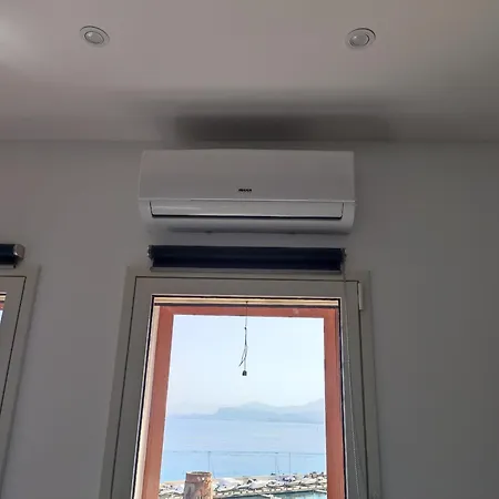 Rineddahouse Arenella - Vista Mare Panoramica A Con Parcheggio Privato *